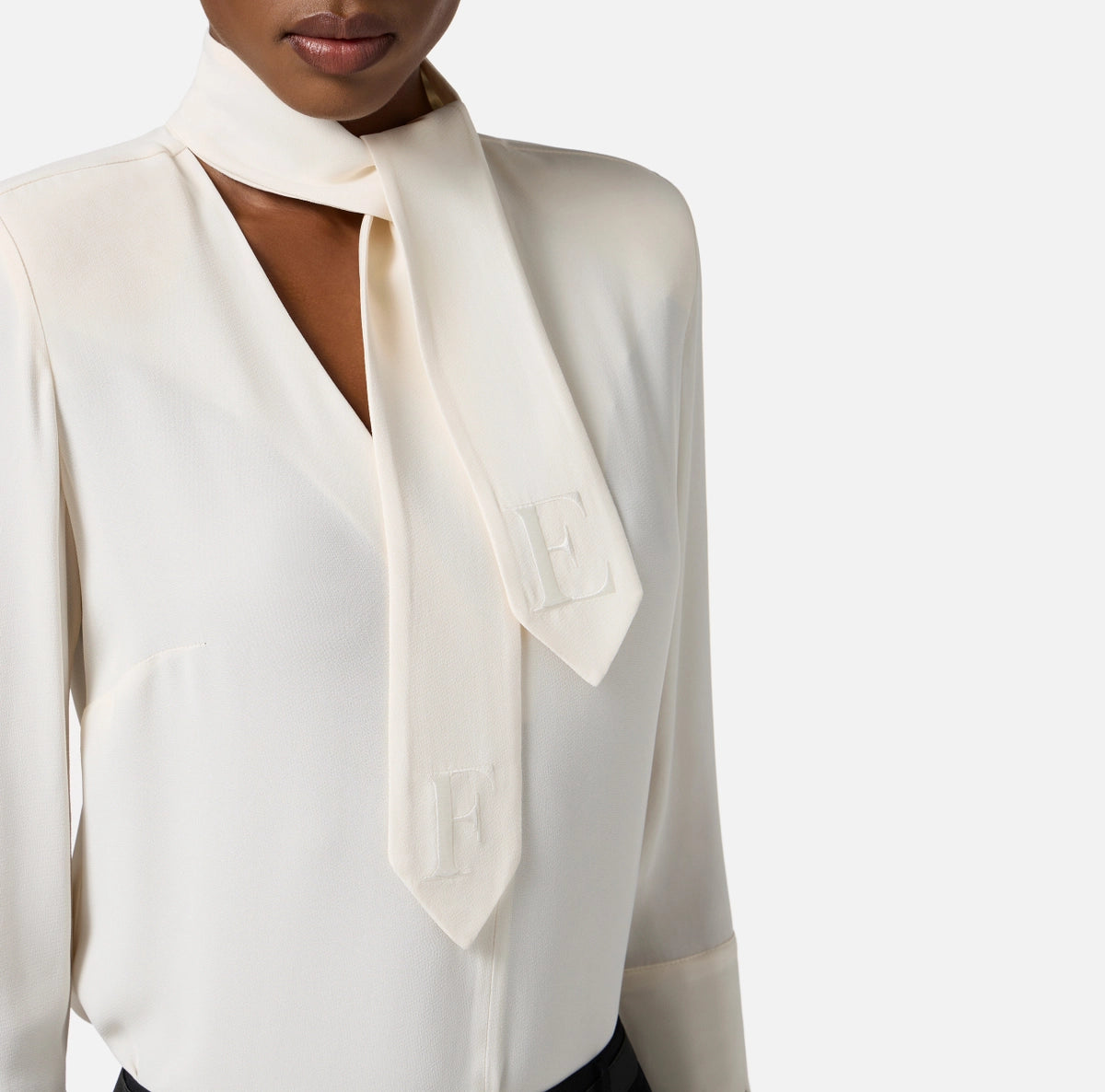 Blouse in georgette fabric with sash belt