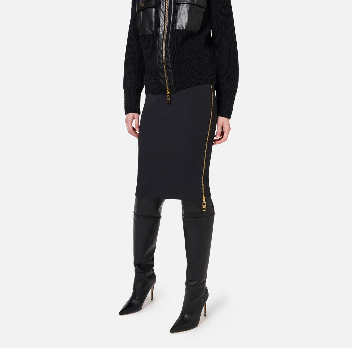 Midi skirt in crêpe fabric with zip