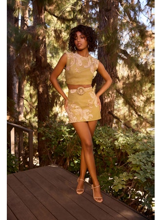 MINI SKIRT WITH BUCKLE BELT