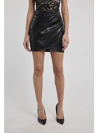 SHYANN VEGAN LEATHER MINI SKIRT
