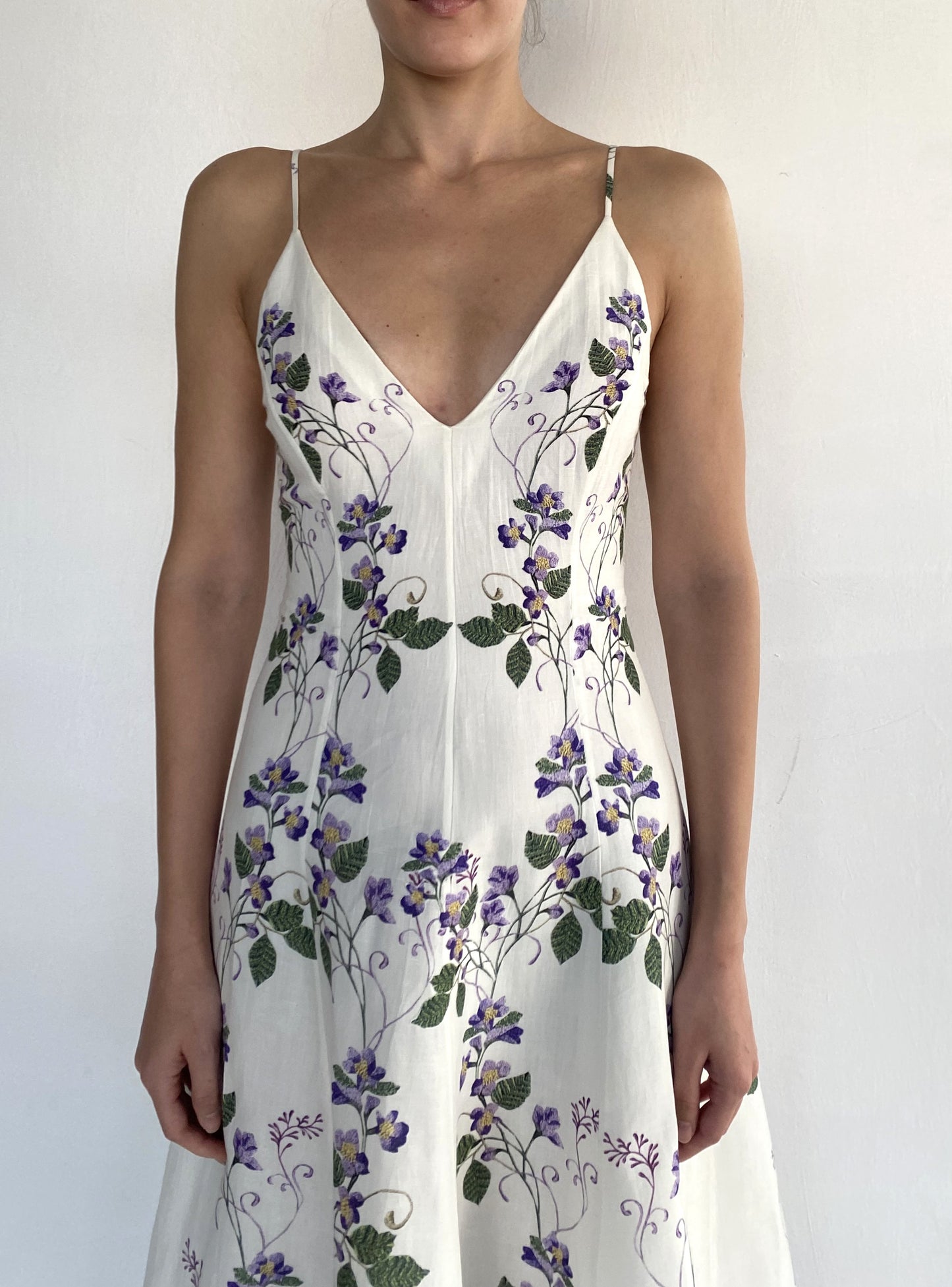 V-NECK MIDI DRESS