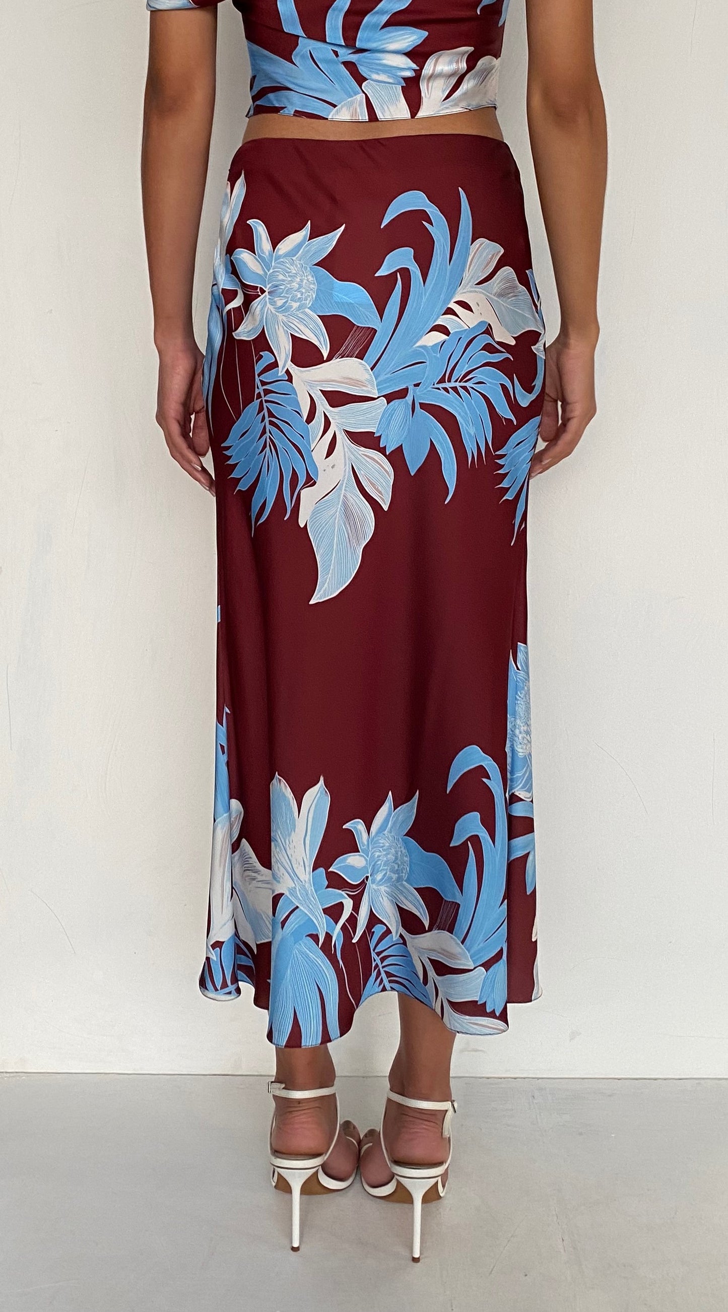 MIDI SKIRT