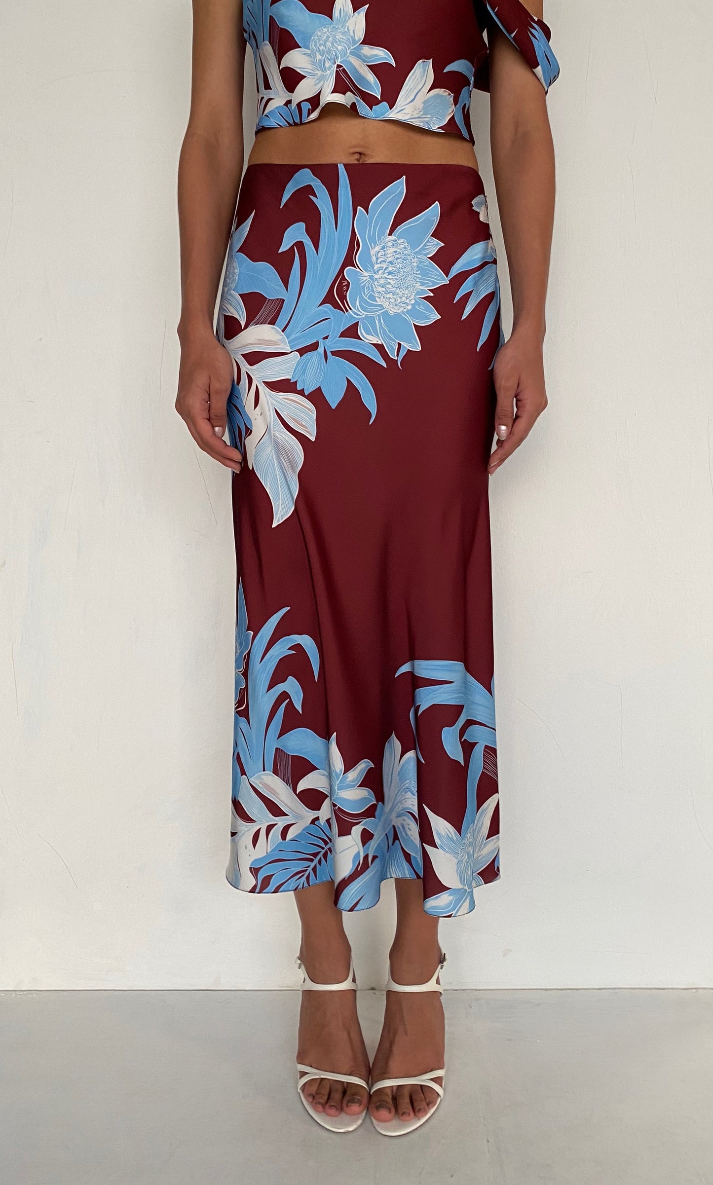 MIDI SKIRT