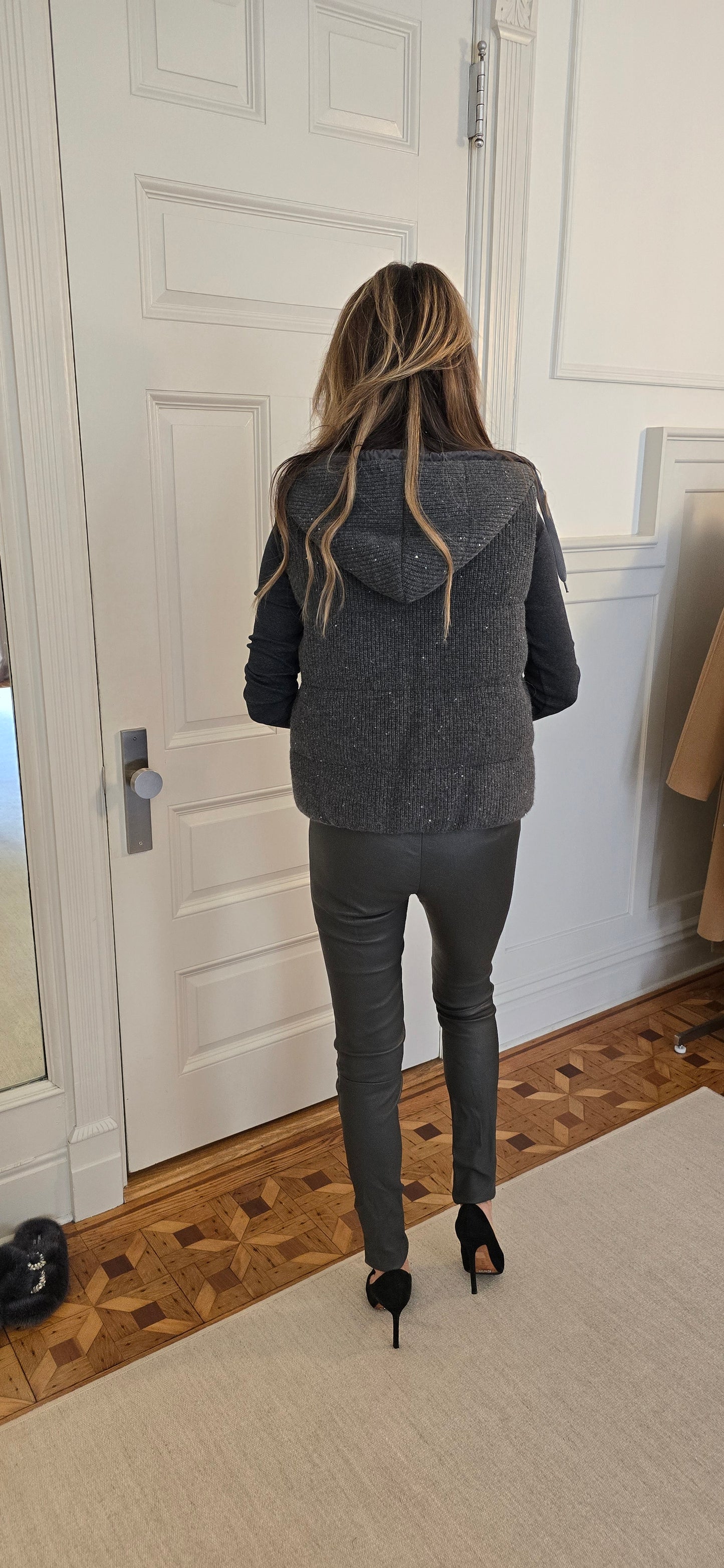LR sequin vest in char choral grey