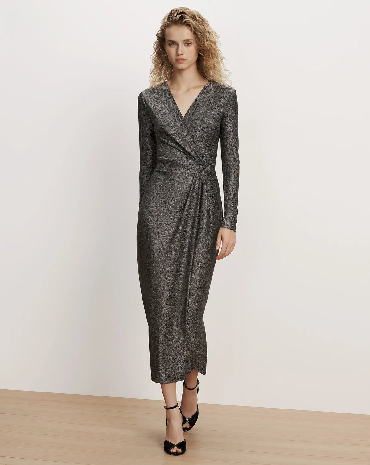 Neomie Metallic Midi Dress
