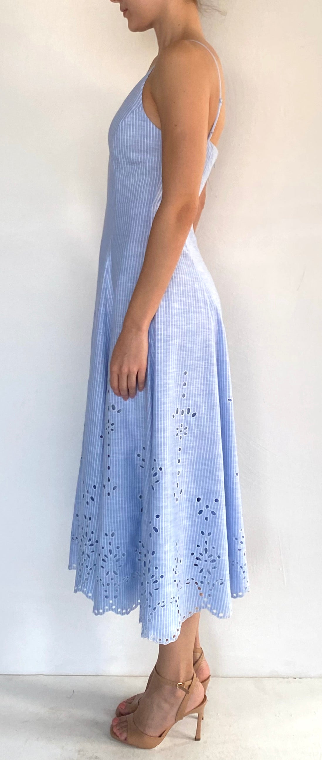 V-NECK MIDI DRESS