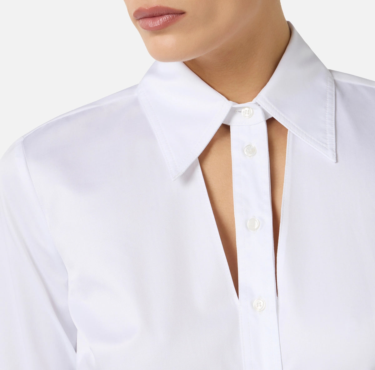 Cotton shirt with cut-out and embroideries