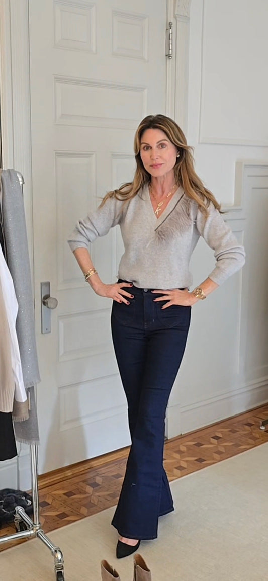 V neck with feather detail